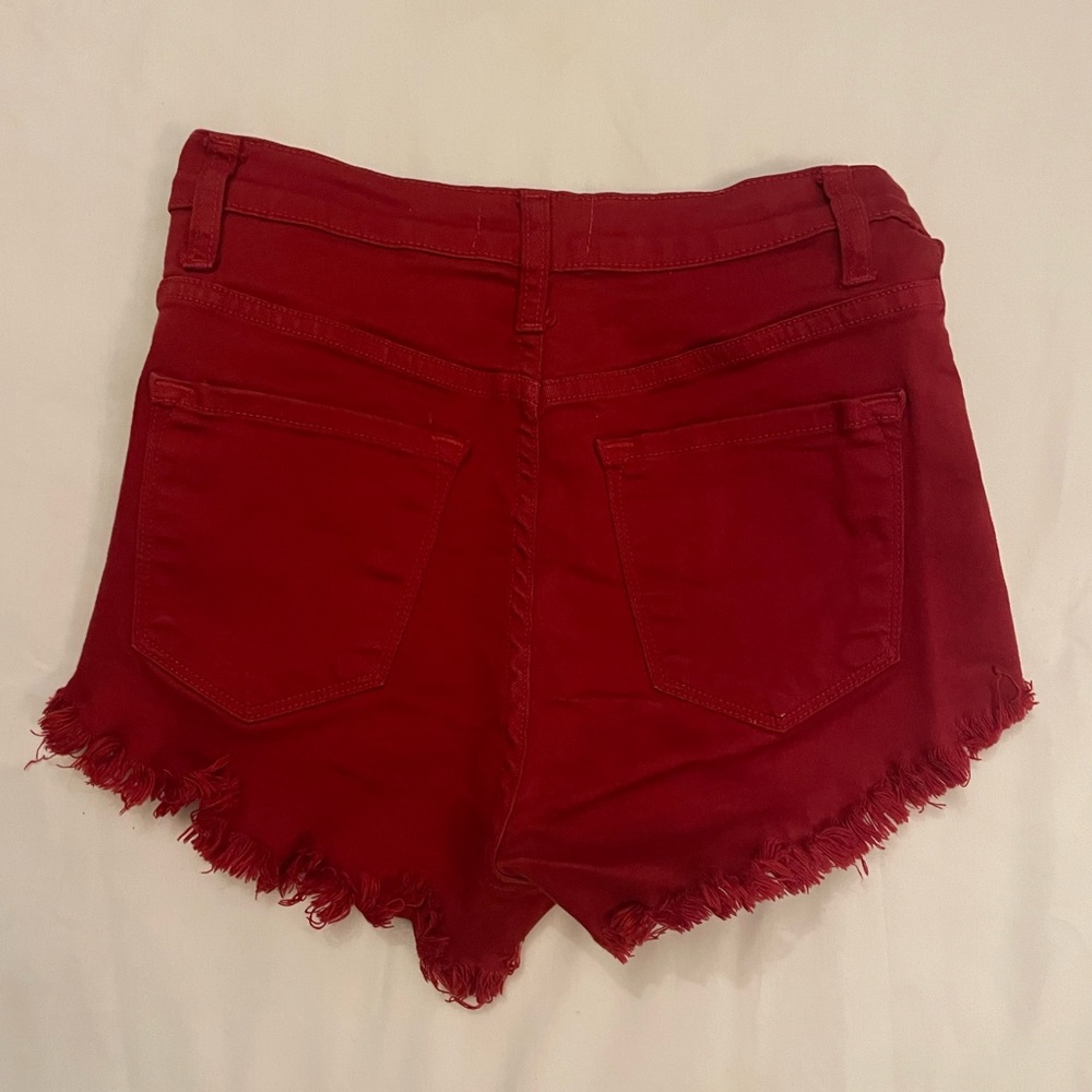 Little Red - Picture 3 of 4